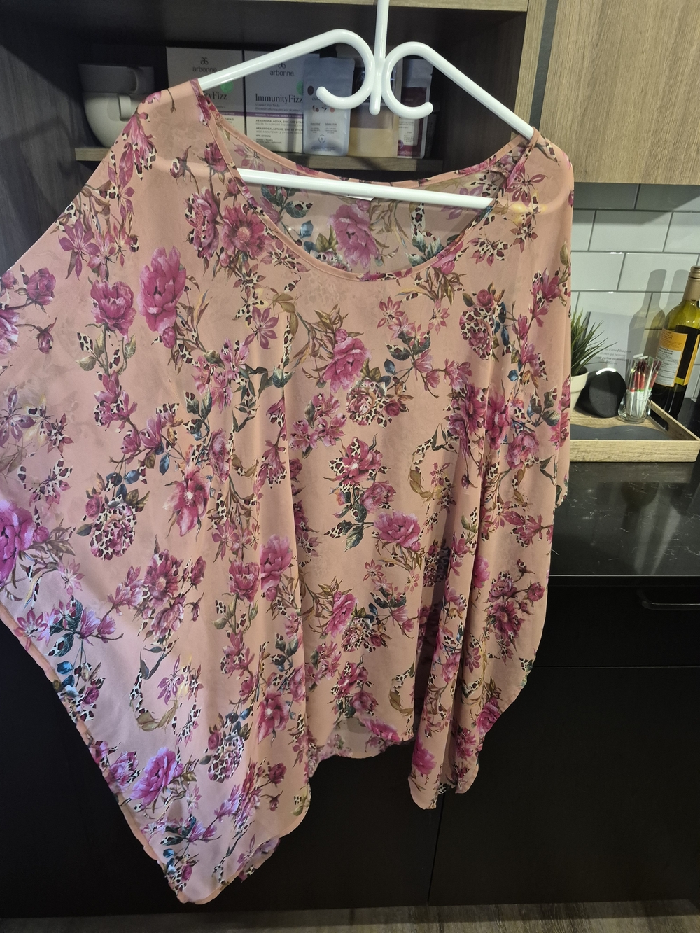 La Vie En Rose Aqua Pink Floral Top